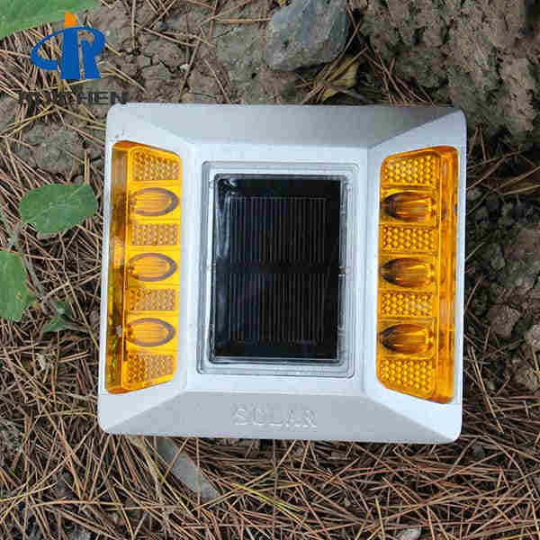 <h3>Bluetooth Led Road Stud Light For Farm With Spike</h3>
